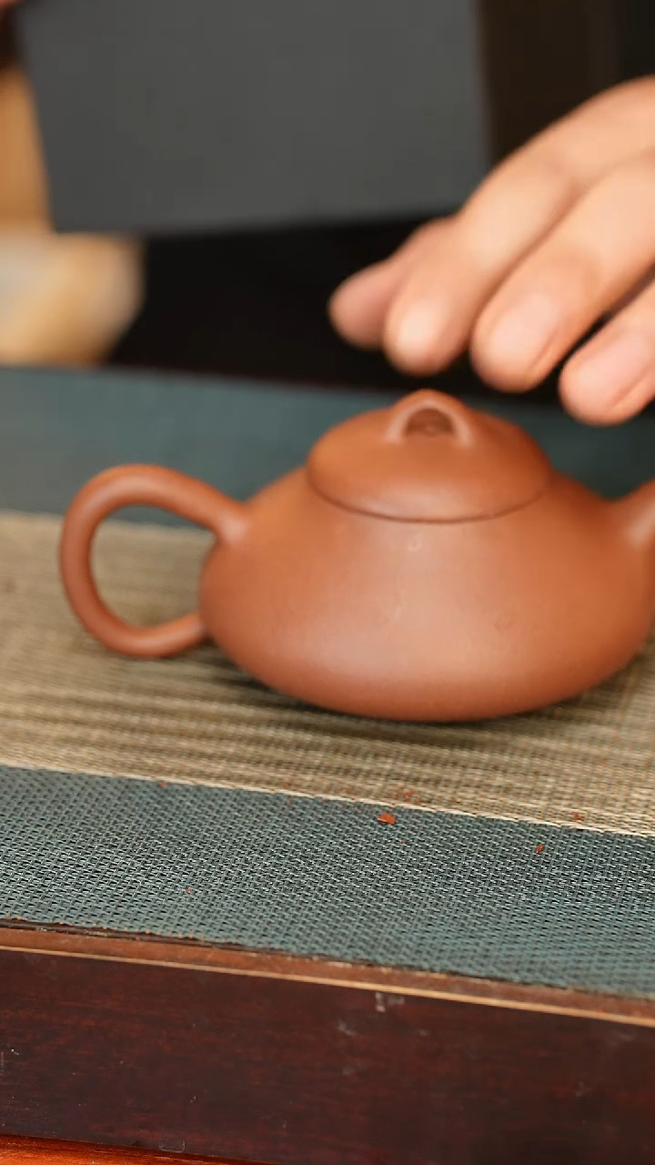 【闪购商品】喀左紫砂原矿手工制作