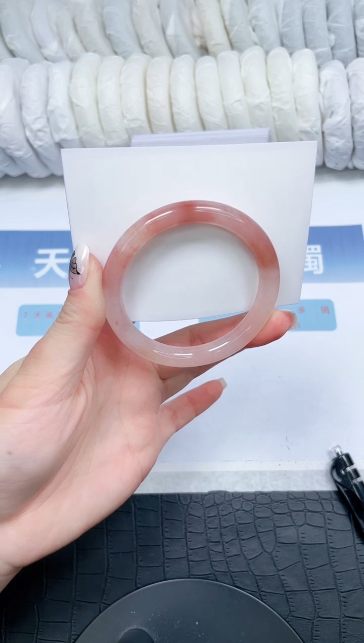 【闪购商品】石英质玉手镯未镶嵌255-53