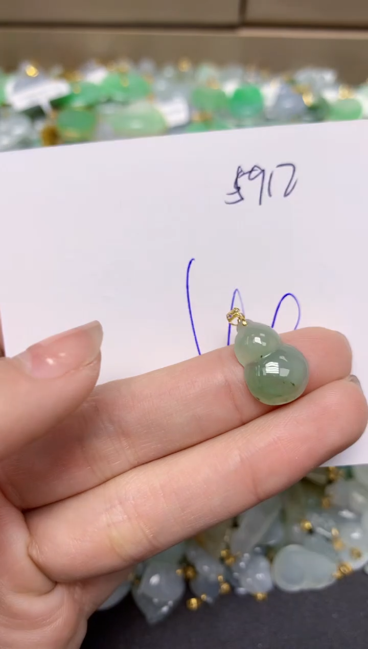 【闪购商品】翡翠颈饰18K金镶嵌天然翡翠A货