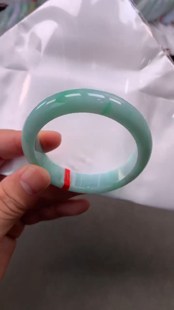 【闪购商品】翡翠手镯未镶嵌手镯