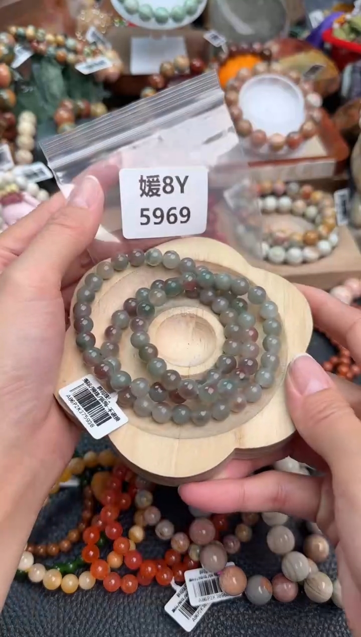 【闪购商品】石英质玉手链未镶嵌8Y5969