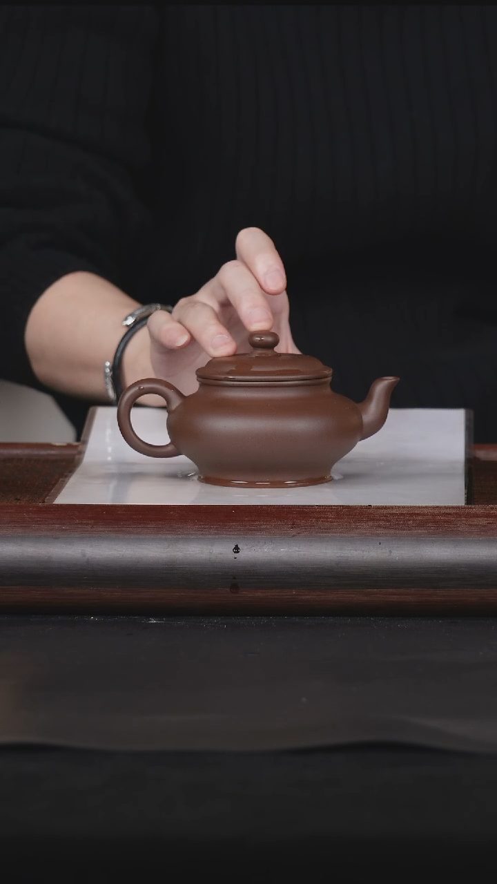 【闪购商品】紫砂茶壶9紫泥景舟虚扁240