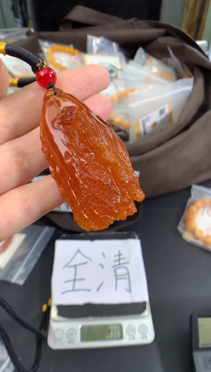 蜜蜡未镶嵌珠宝奇石1