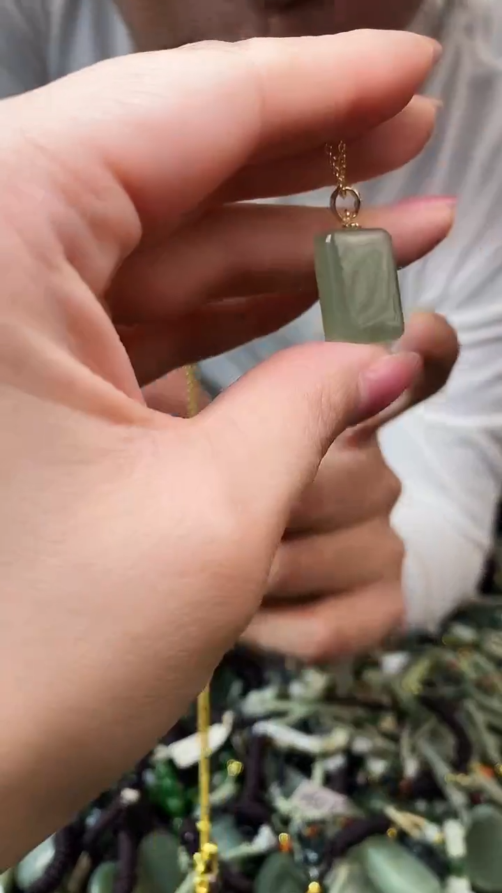 颈饰未镶嵌和田玉多样性发货，拍一发一