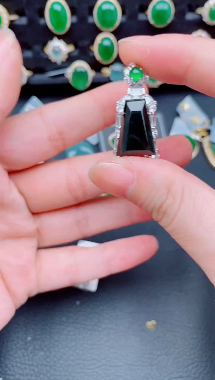 【闪购商品】翡翠颈饰银S925镶嵌天然a货翡翠478