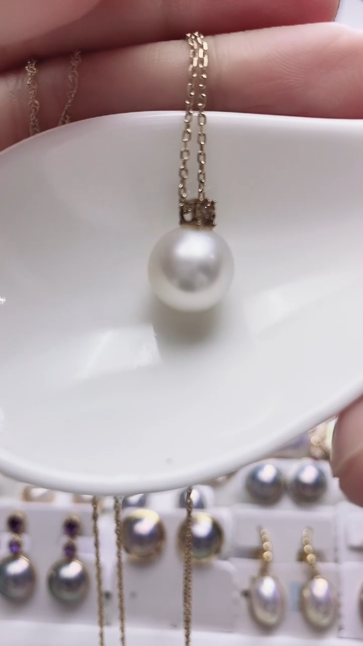 【闪购商品】海水珍珠颈饰18K金镶嵌海水澳白吊坠