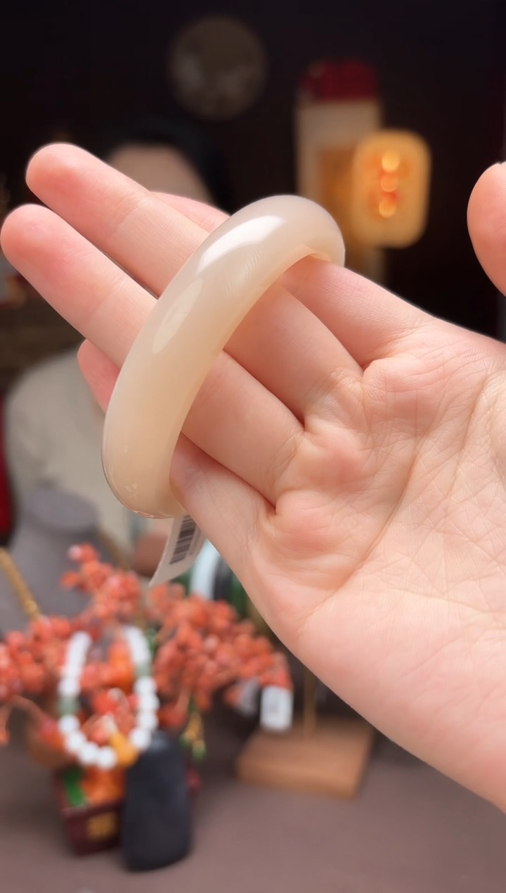 【闪购商品】和田玉n5藕粉手镯未镶嵌-