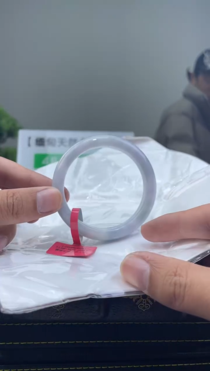 【闪购商品】翡翠手镯未镶嵌手镯3