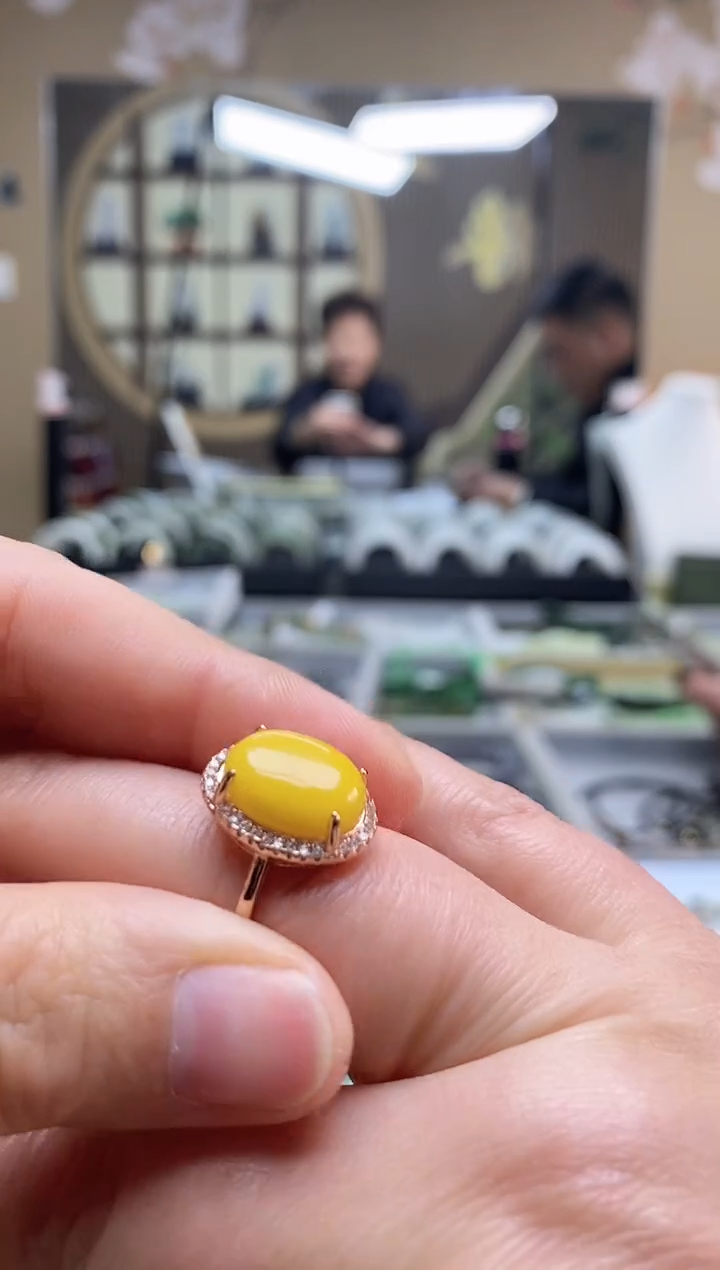 【闪购商品】蜜蜡戒指银S925镶嵌拍一发一