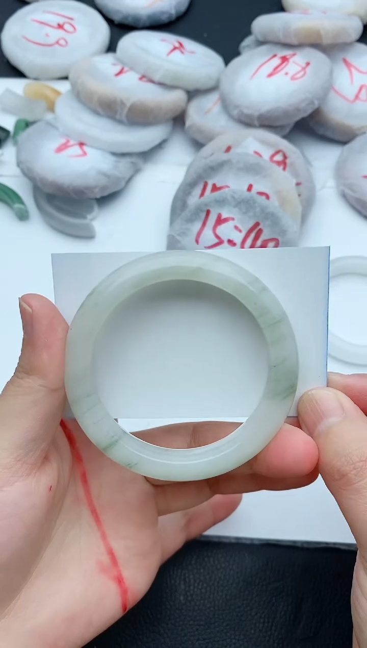 【闪购商品】石英质玉未镶嵌手镯235+53/54