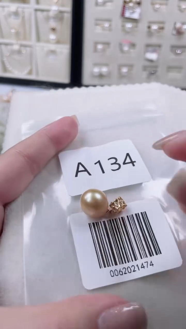 【闪购商品】海水珍珠吊坠银S925镶嵌a134