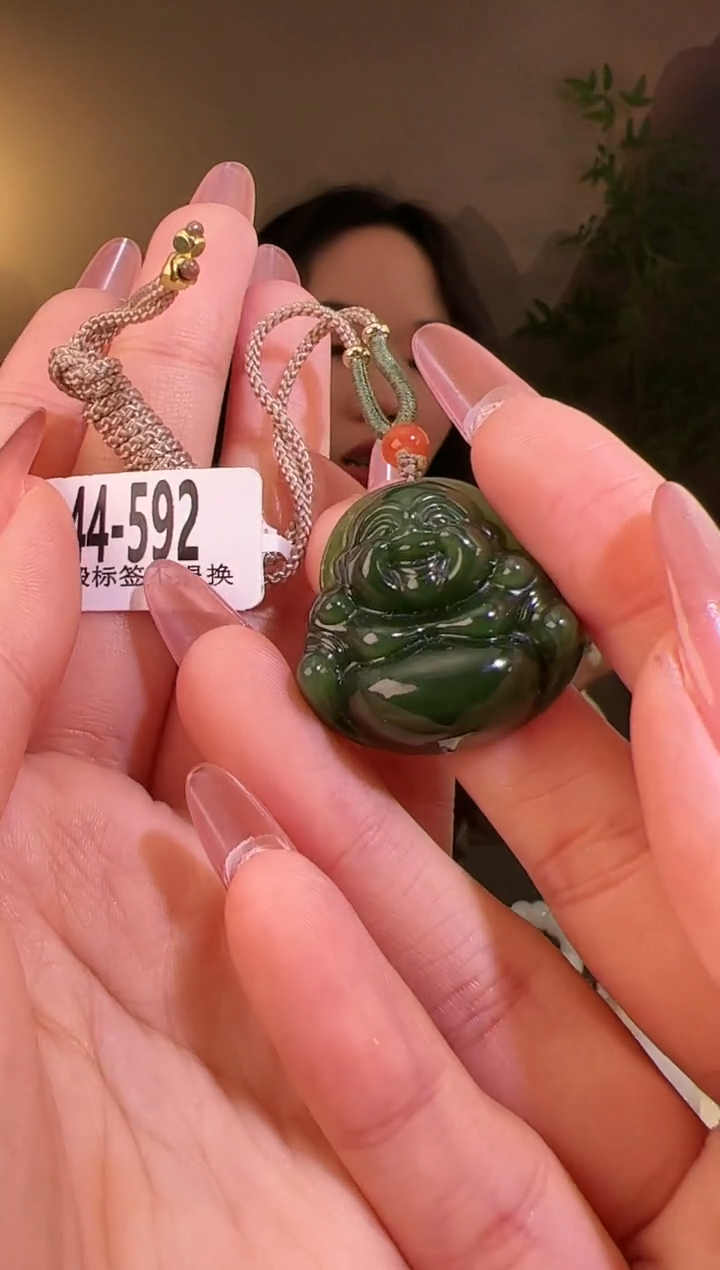【闪购商品】和田玉颈饰未镶嵌佛公带包容592