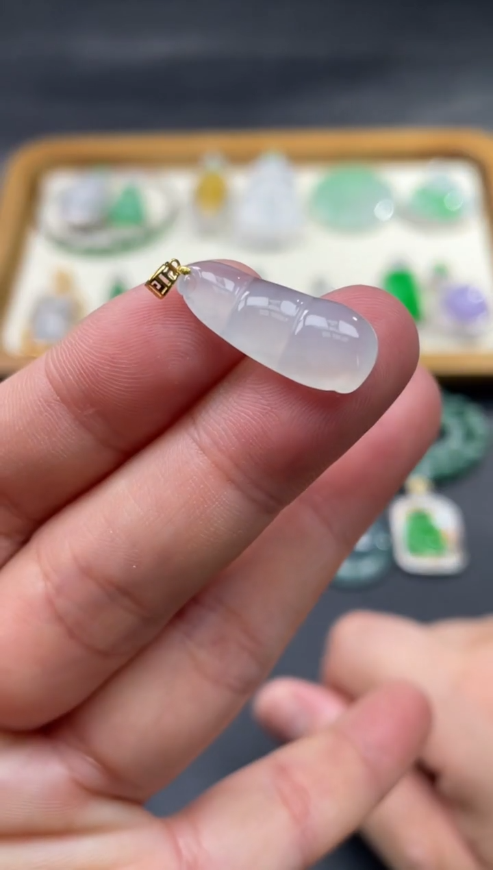 【闪购商品】翡翠颈饰18K金镶嵌65.........