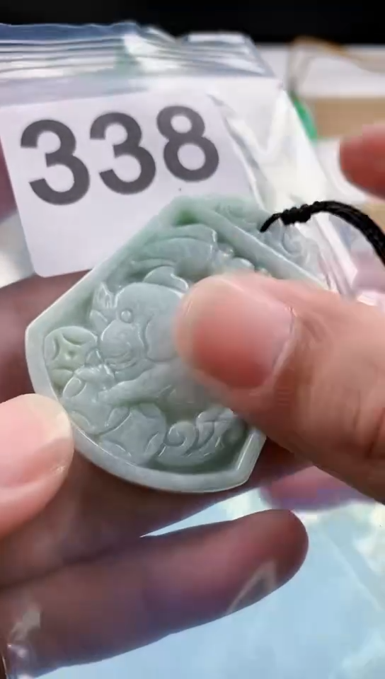 【闪购商品】翡翠颈饰未镶嵌天然翡翠吊坠挂件