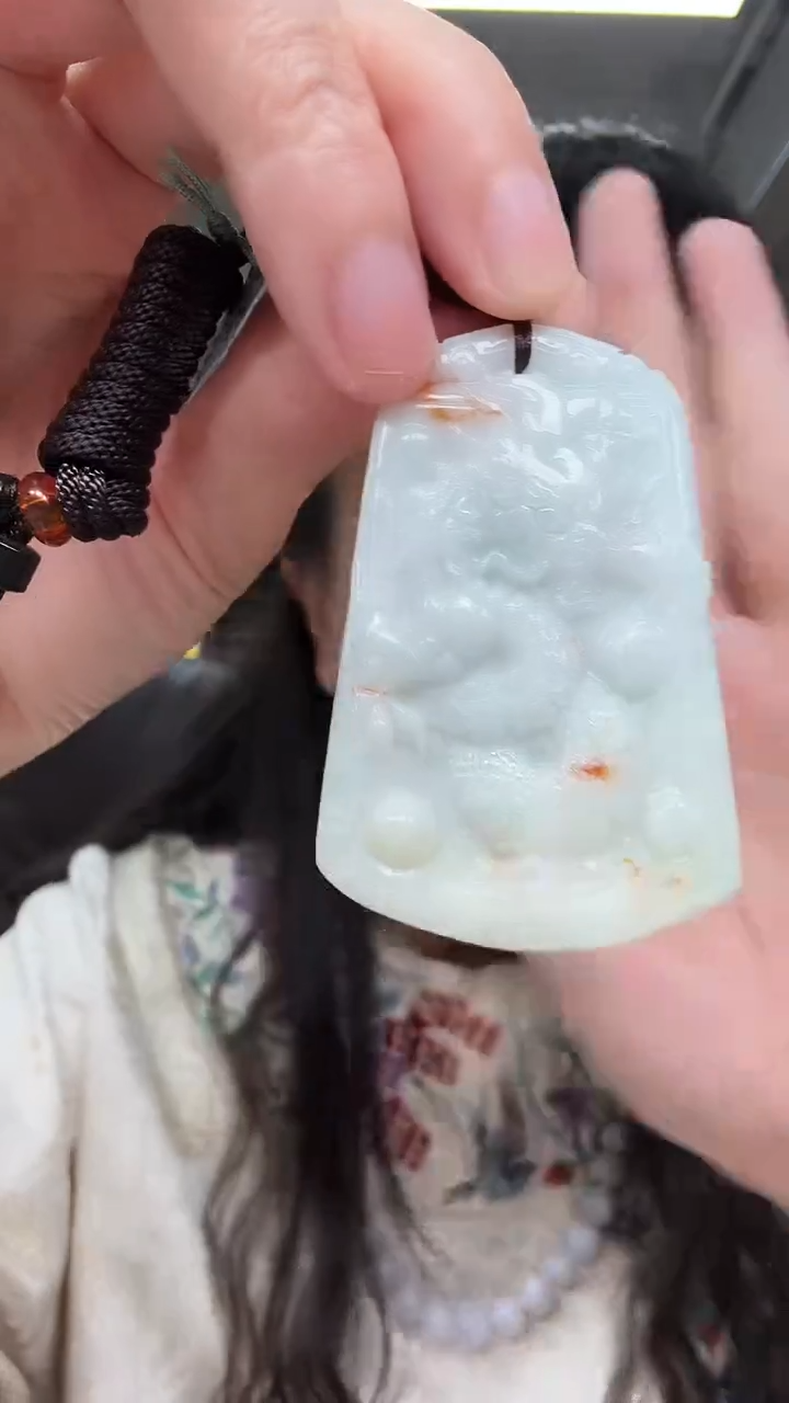 颈饰未镶嵌翡翠牌子