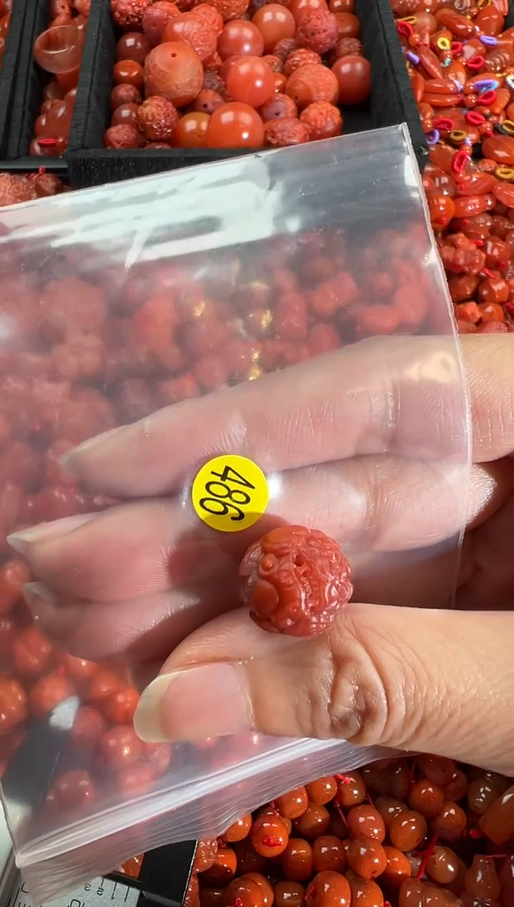 【闪购商品】南红玛瑙颈饰未镶嵌1