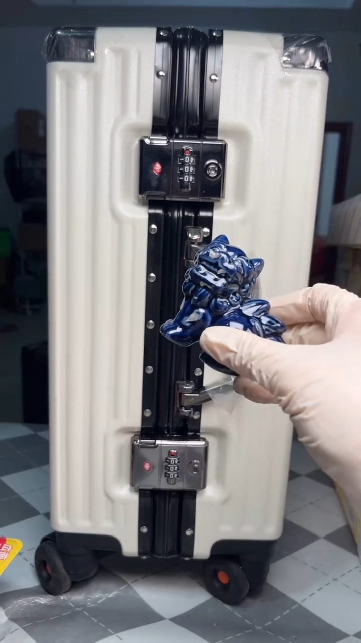 瓷片陶瓷如图所示周边