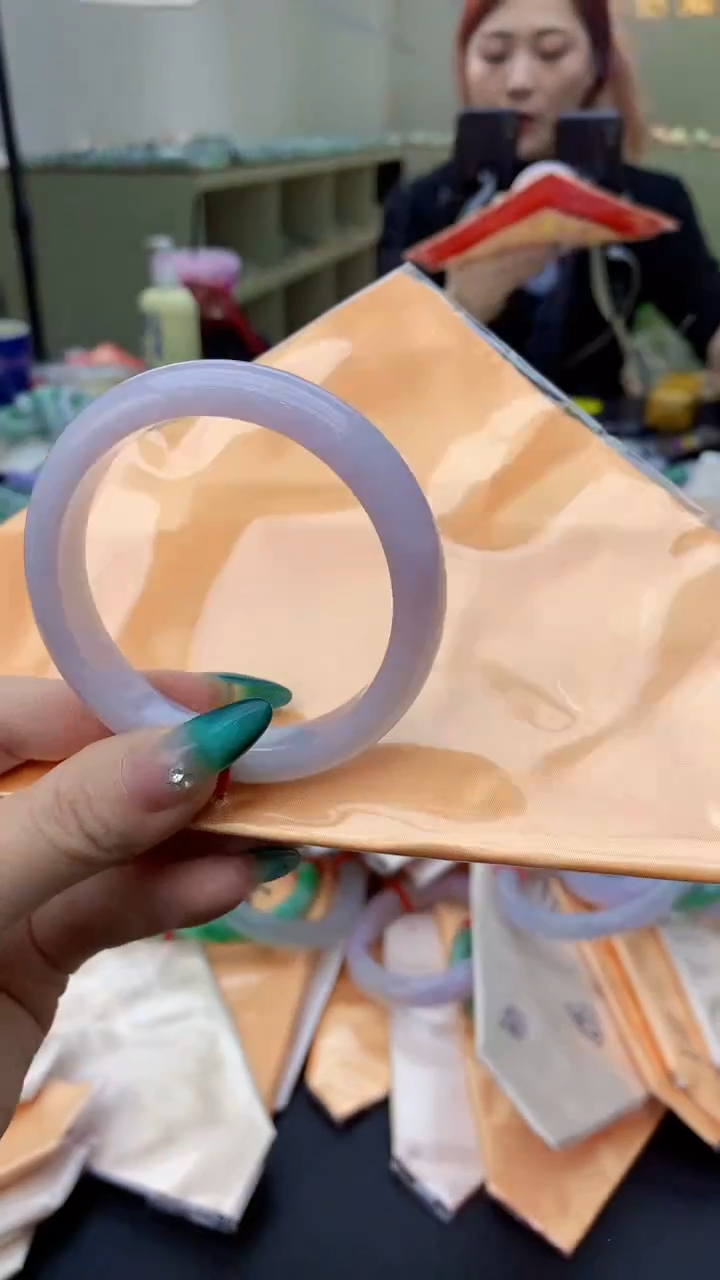 【闪购商品】翡翠手镯未镶嵌0800237120