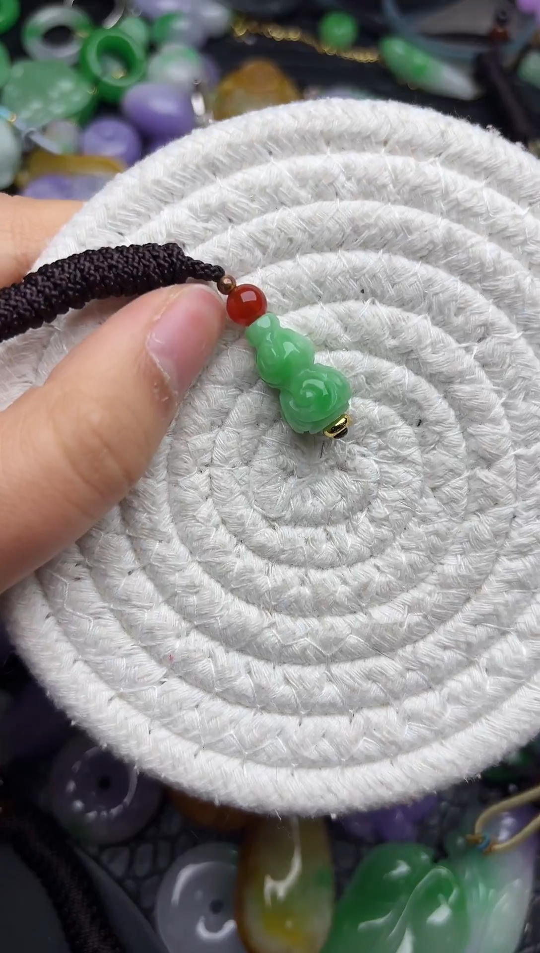 颈饰未镶嵌翡翠缅甸翡翠吊坠