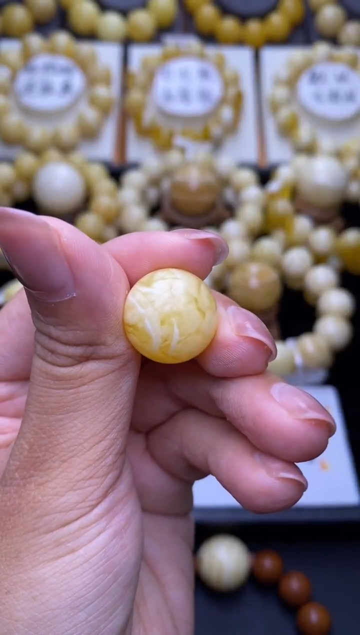 裸石琥珀未镶嵌大小姐珠宝16