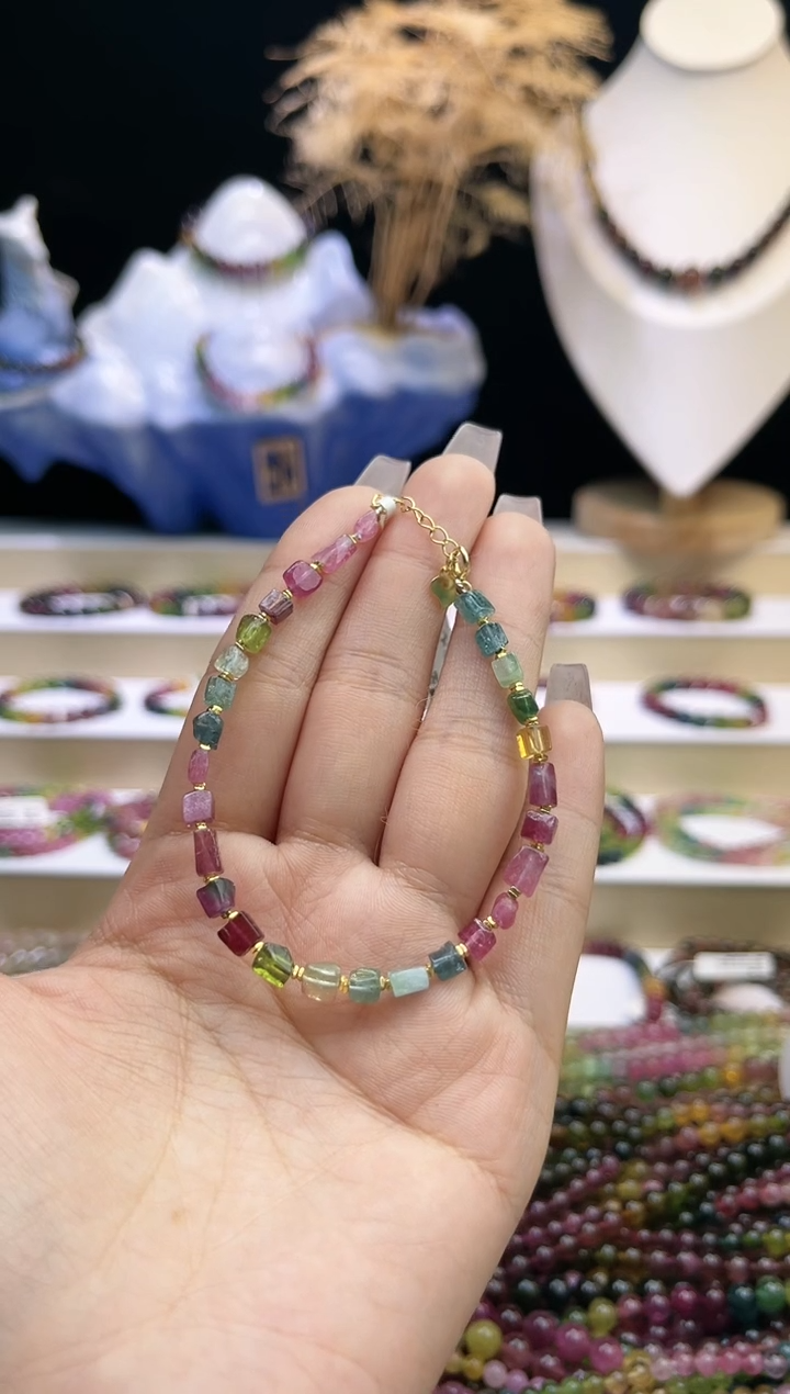 【闪购商品】碧玺/未镶嵌J碧玺手链多样性发货