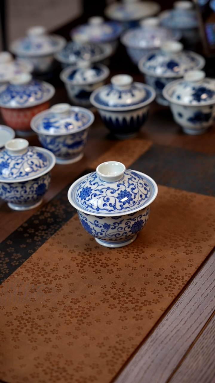 【闪购商品】150缠枝盖碗1111111111