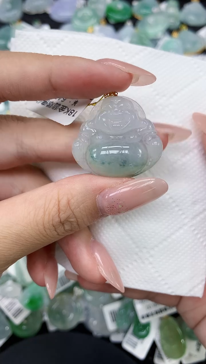 颈饰18K金镶嵌翡翠1111111111