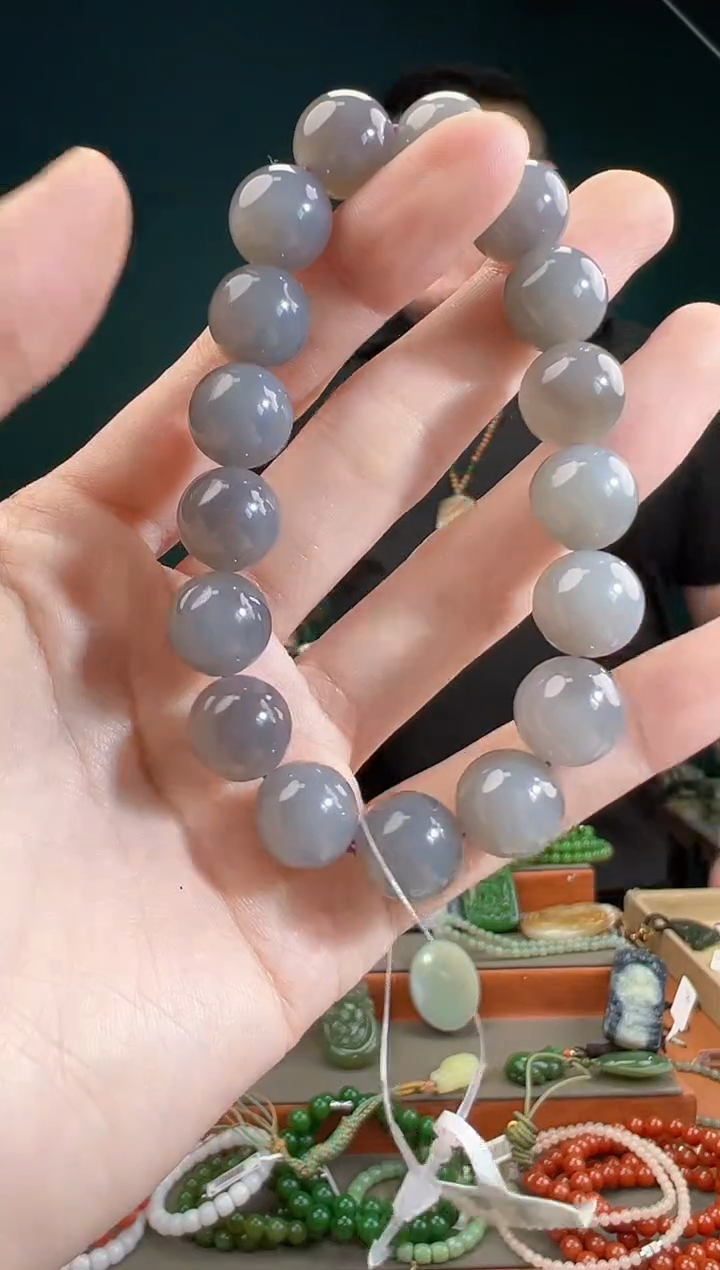 颈饰未镶嵌和田玉一物一证 拍一单发一个