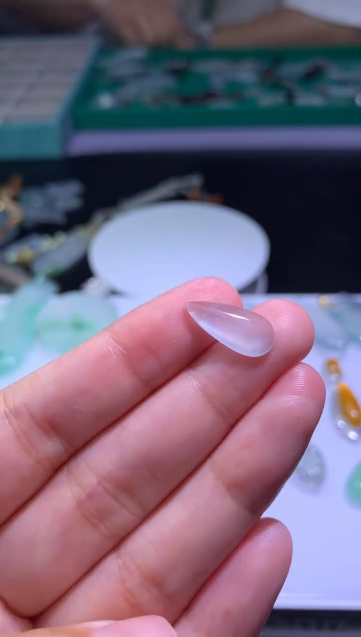 定制翡翠未镶嵌毛货