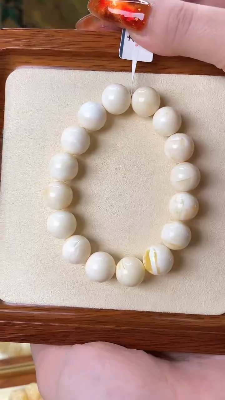 【闪购商品】蜜蜡裸石未镶嵌手串
