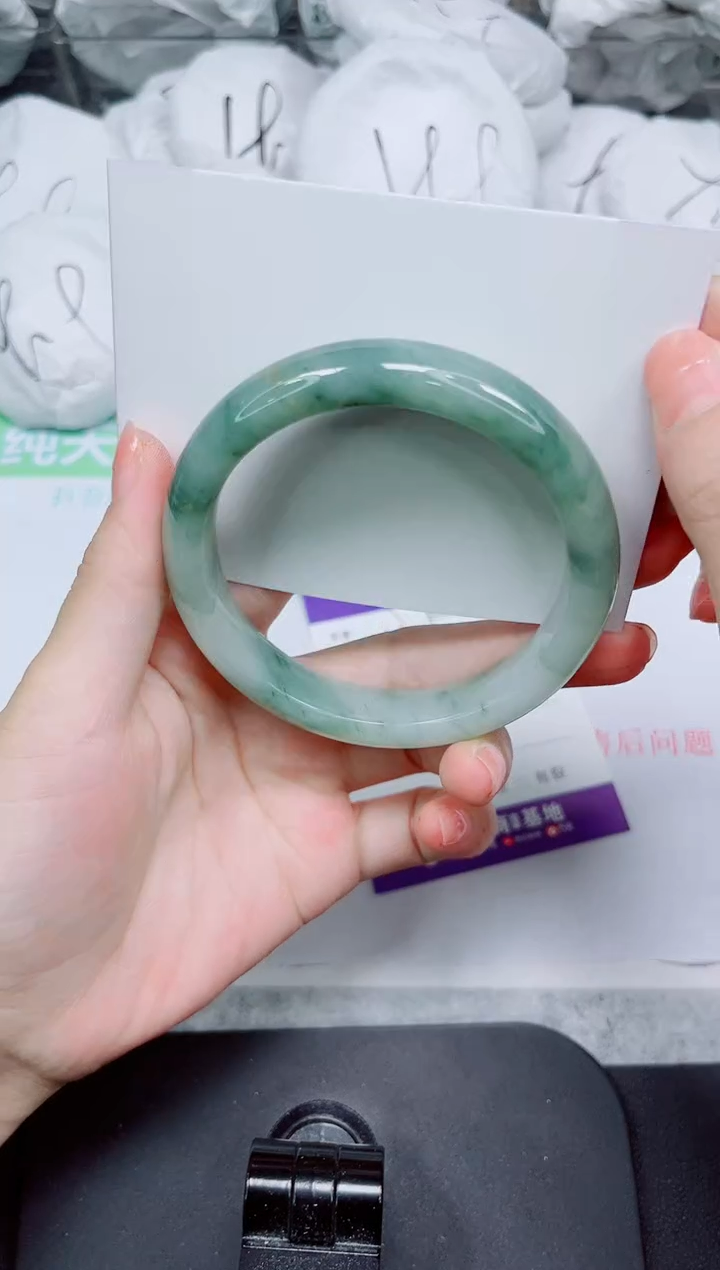 石英质玉手镯未镶嵌177-60