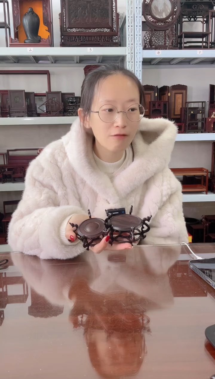 【闪购商品】卢氏黑黄檀（大叶紫檀）鱼缸架一大一小100