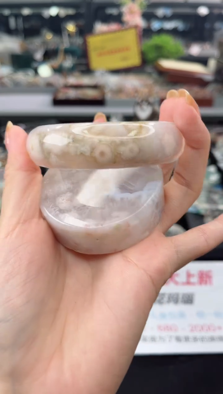 【闪购商品】石英质玉手镯未镶嵌59圈口（赠品镯心）3539194