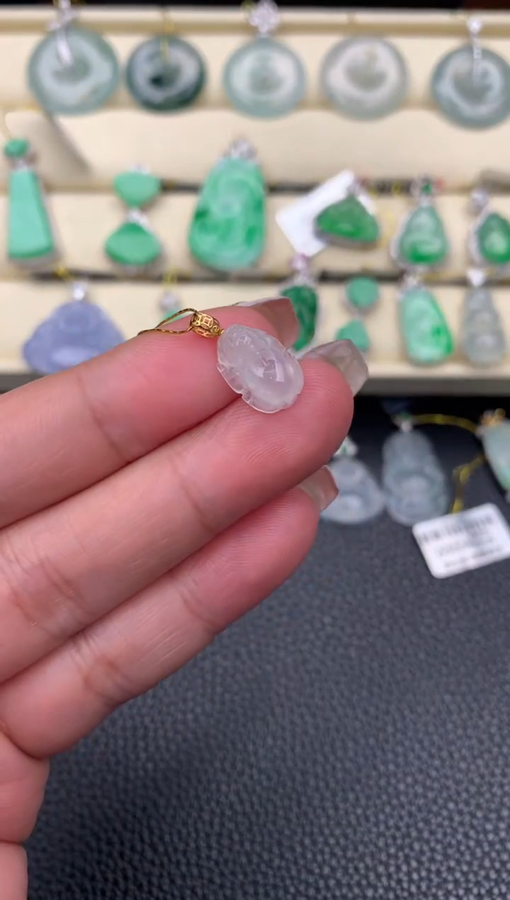 【闪购商品】翡翠颈饰18K金镶嵌D558