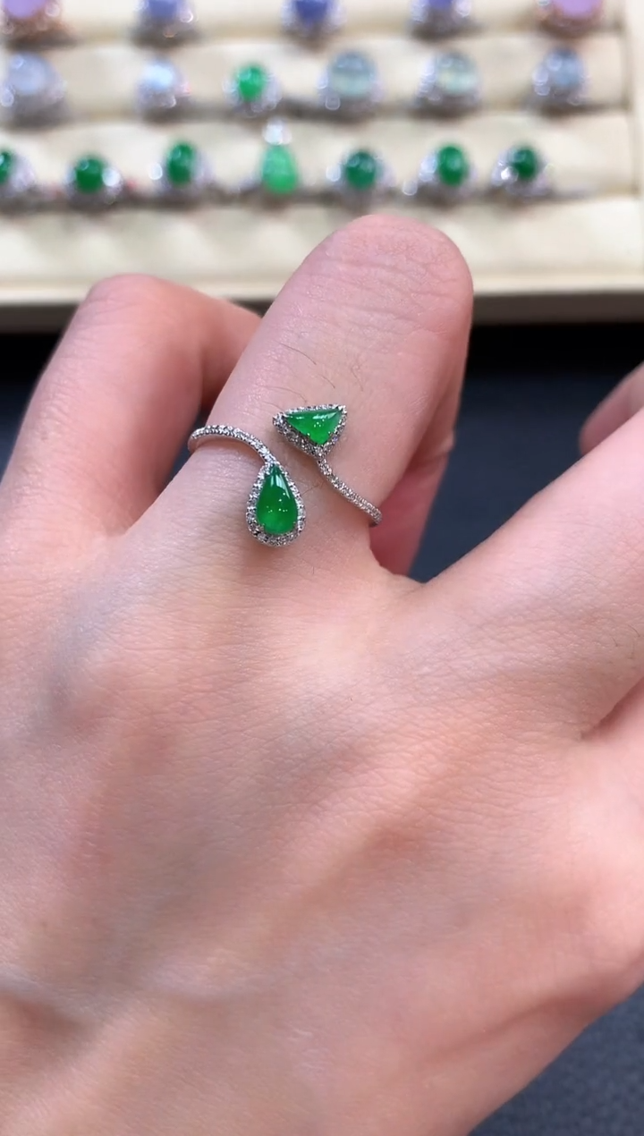 【闪购商品】翡翠戒指18K金镶嵌b28       