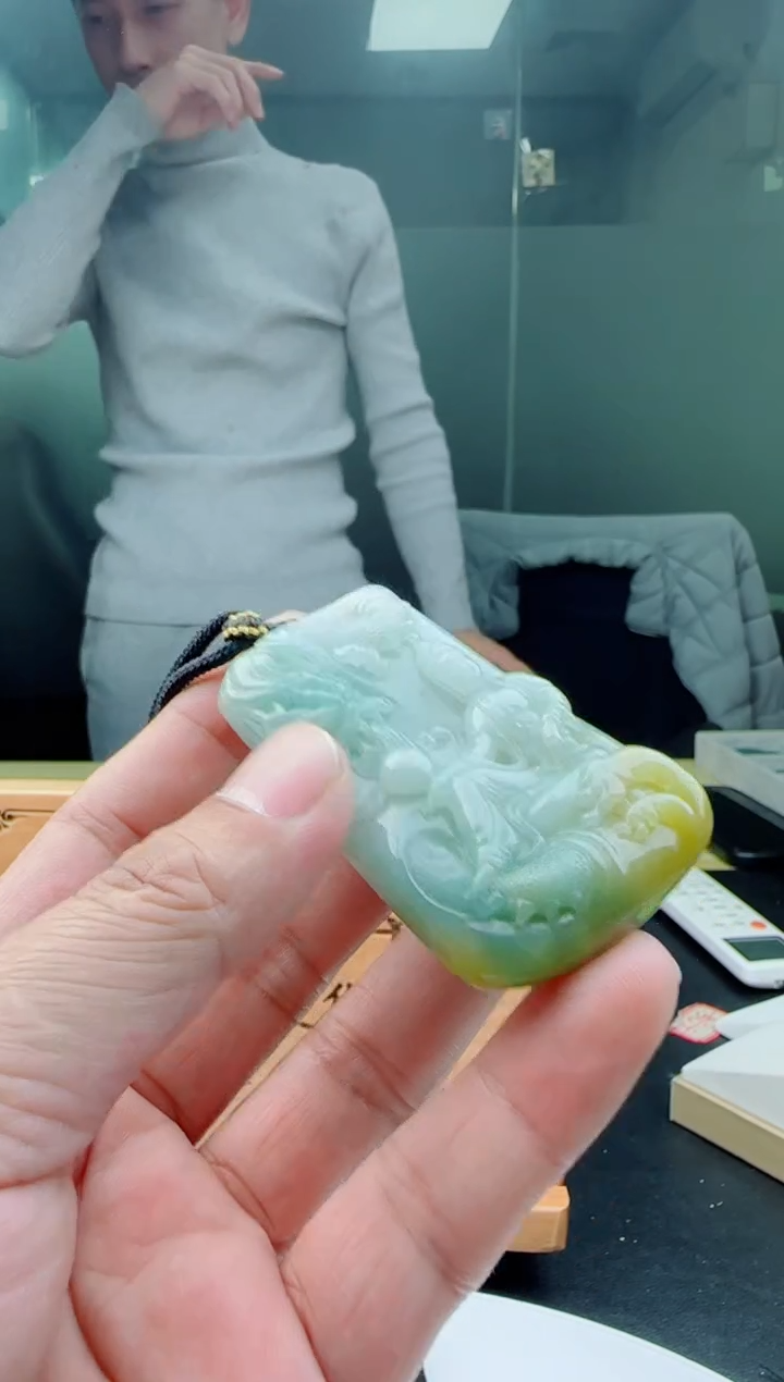 【闪购商品】翡翠颈饰未镶嵌11111111111