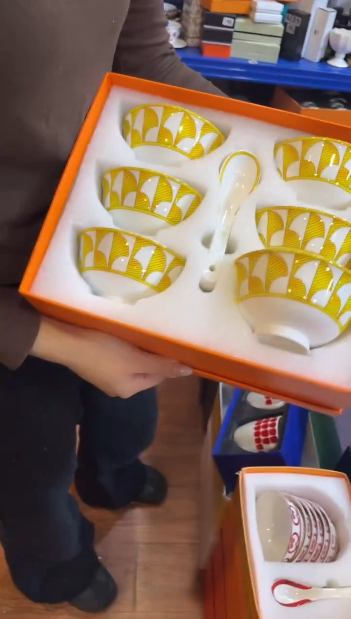 杯鸿辉家品牌瓷器，京东包邮！