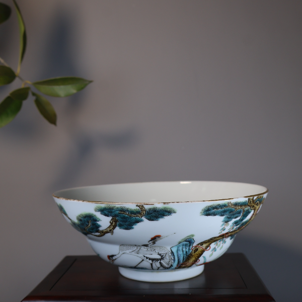 12:清晚期粉彩松鹤延年折腰碗