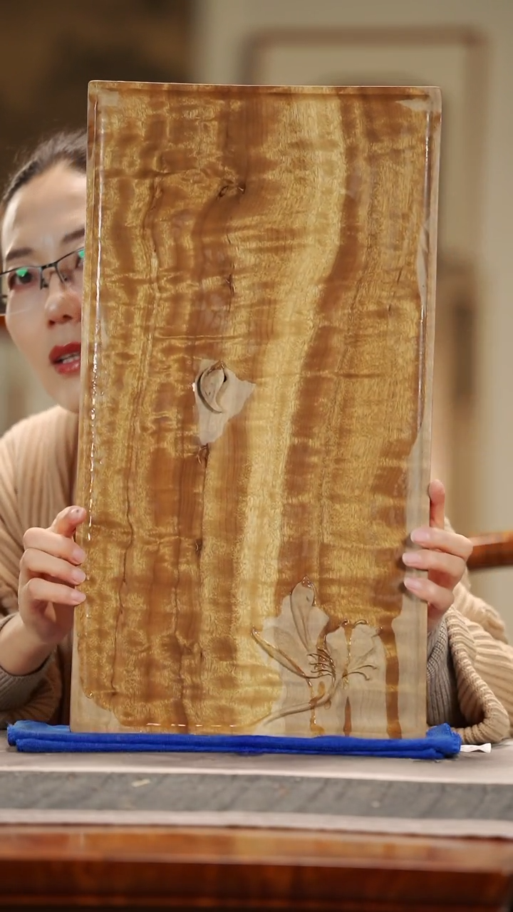 【闪购商品】金丝楠木雕163荷花小品水波纹茶盘