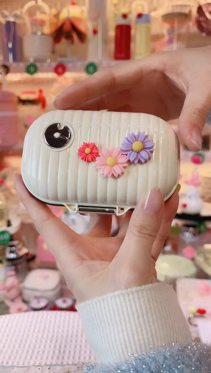 【闪购商品】摆件小花分装盒品质好，发货快，放心拍