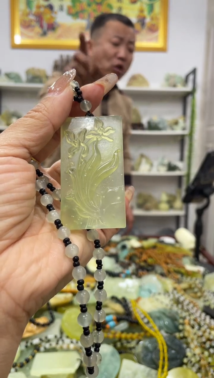 【闪购商品】岫玉吊坠未镶嵌          