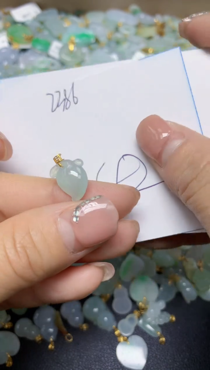 【闪购商品】翡翠挂件18K金镶嵌 天然翡翠A货