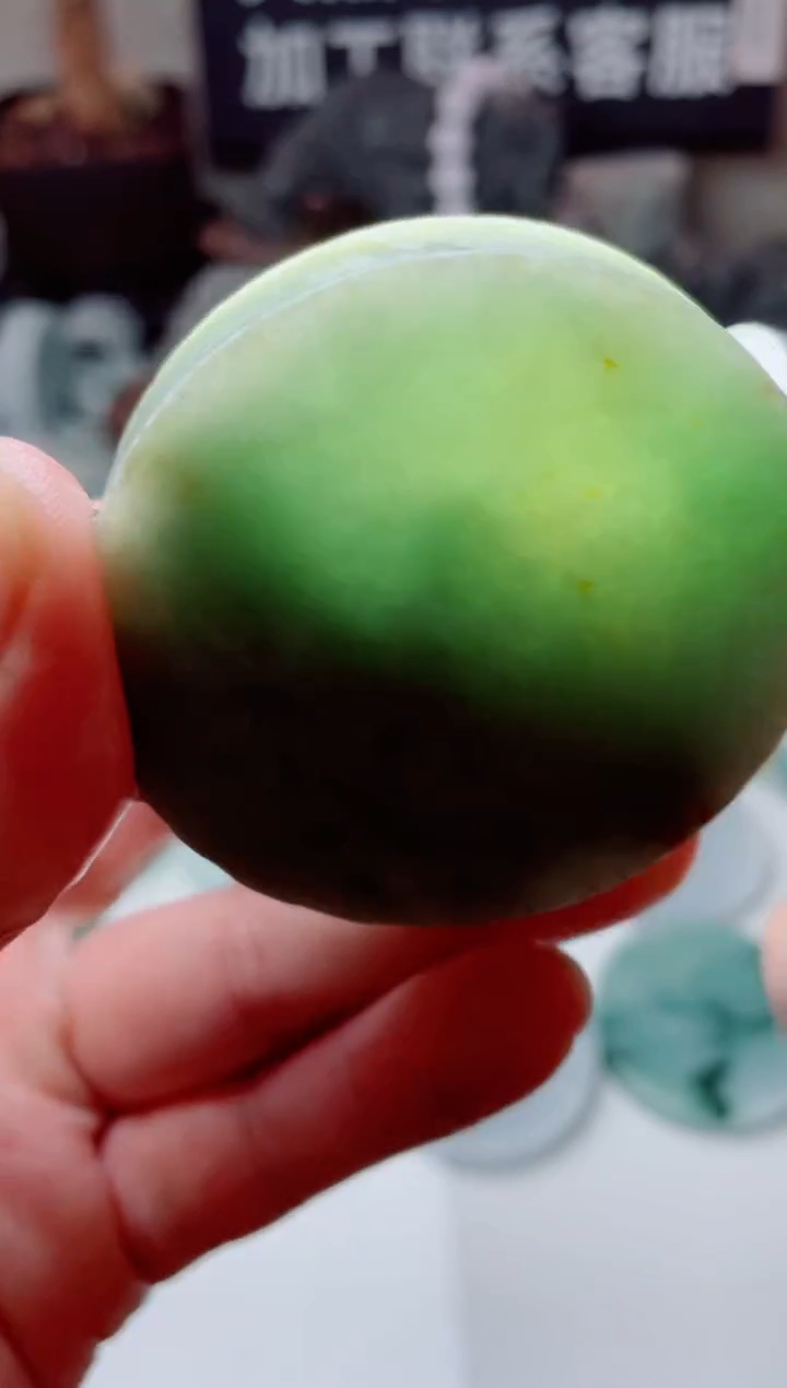 翡翠未镶嵌颈饰4338......