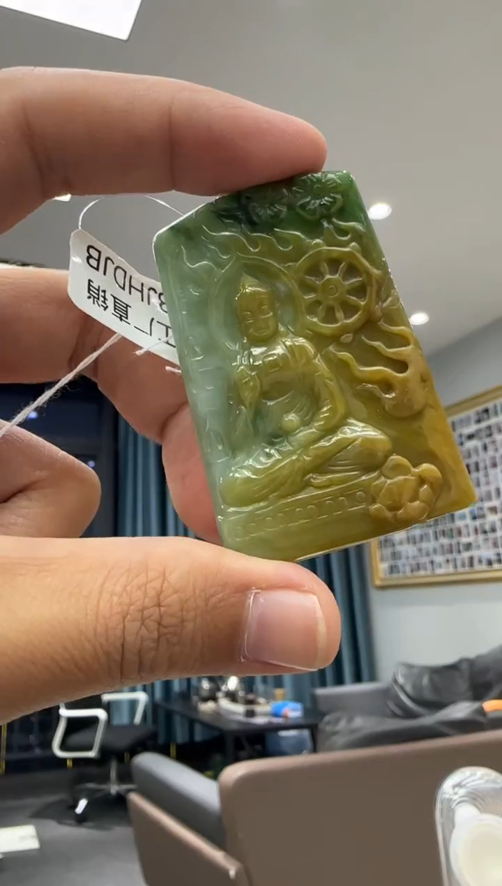 颈饰未镶嵌翡翠天然翡翠A货孤品一件