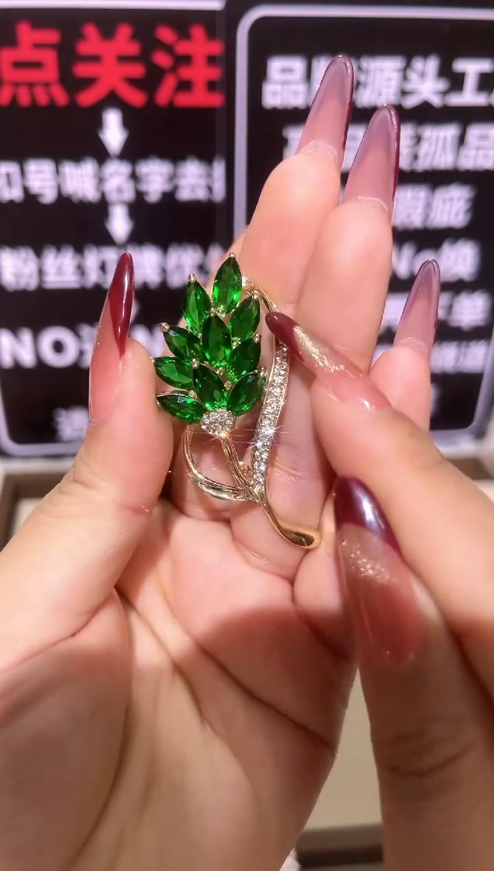 锆石铜合金精品饰界