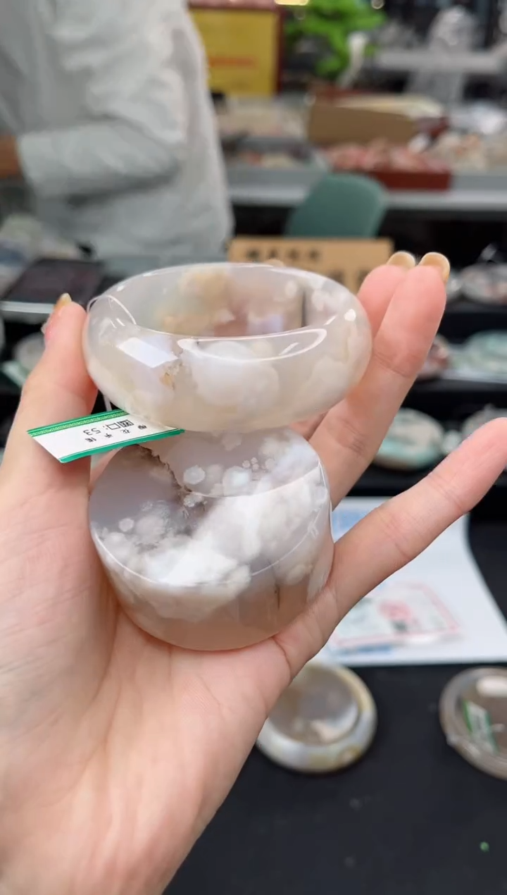 【闪购商品】石英质玉手镯未镶嵌53圈口（不退不换）1491011