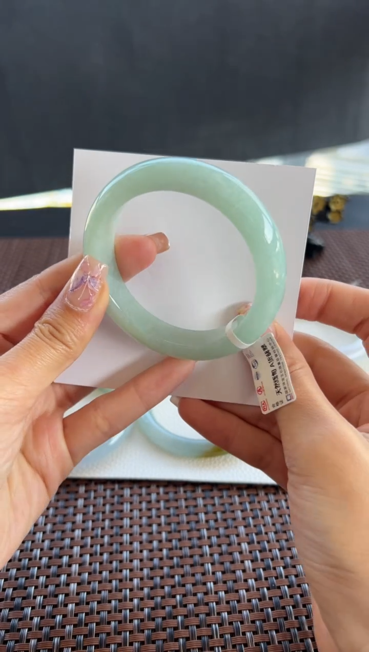 【闪购商品】翡翠手镯未镶嵌13号54.7*12.4*7.8