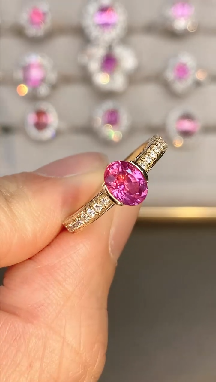 【闪购商品】彩色蓝宝石戒指18K金镶嵌1.1ct/专场专属价