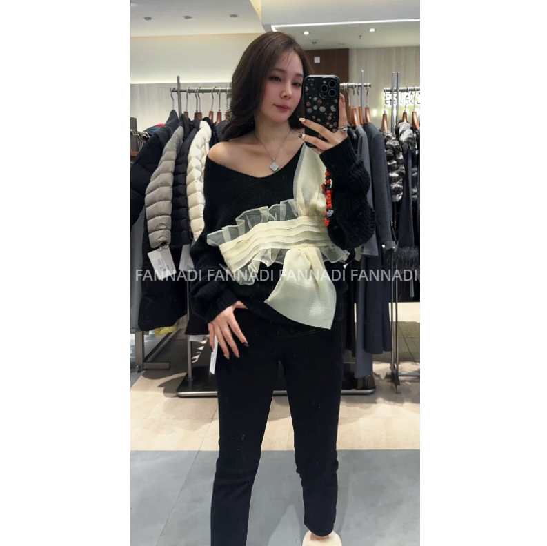 FANNADI【上衣】轻奢山羊绒重工拼接蕾丝蝴蝶结设计毛衣 CC 3516-1