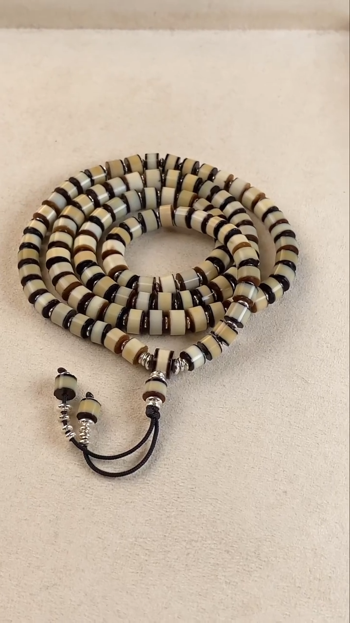 未镶嵌石英质玉珠宝奇石1